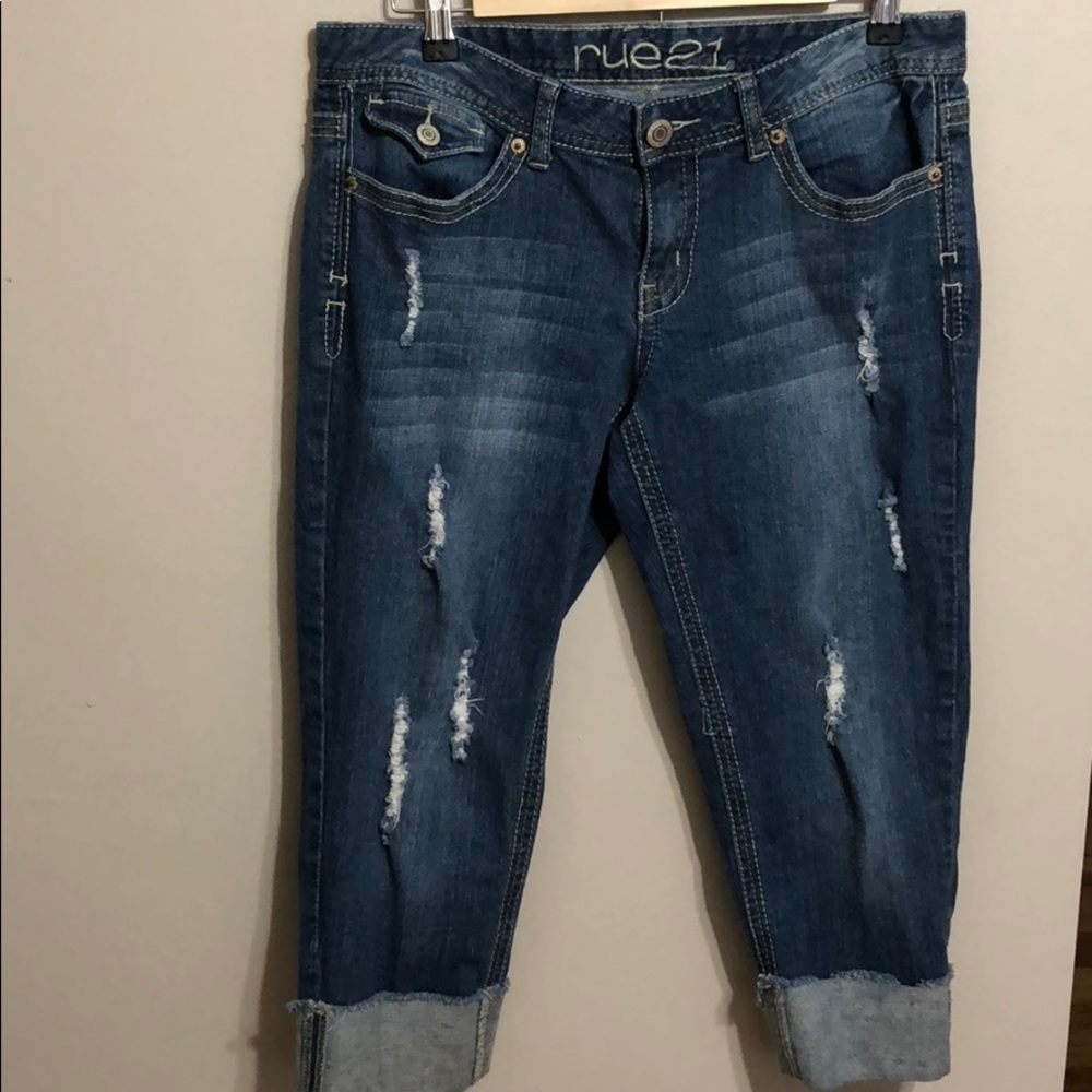 Rue 21 Capris